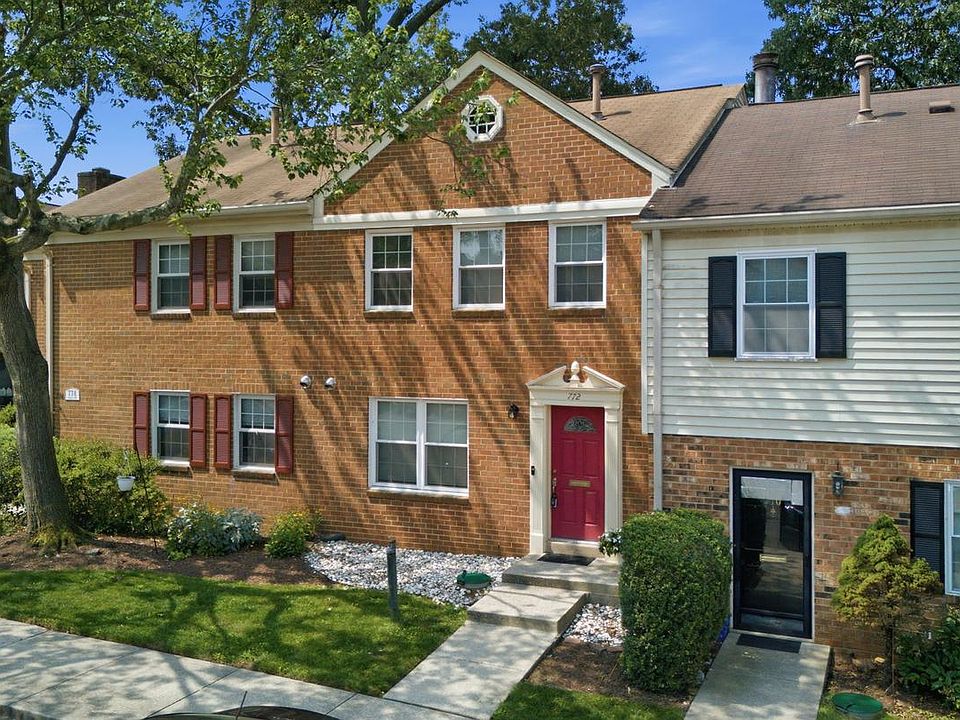 1st image of 772 College Pkwy #6
