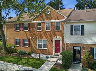 772 College Pkwy #6, Rockville, MD 20850