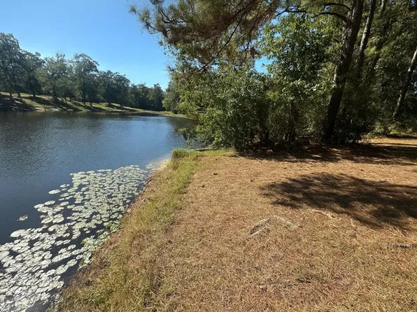 6 Choctaw Cir, Carriere, MS 39426