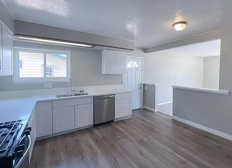 43858 Rimvale Ave — Photo 4