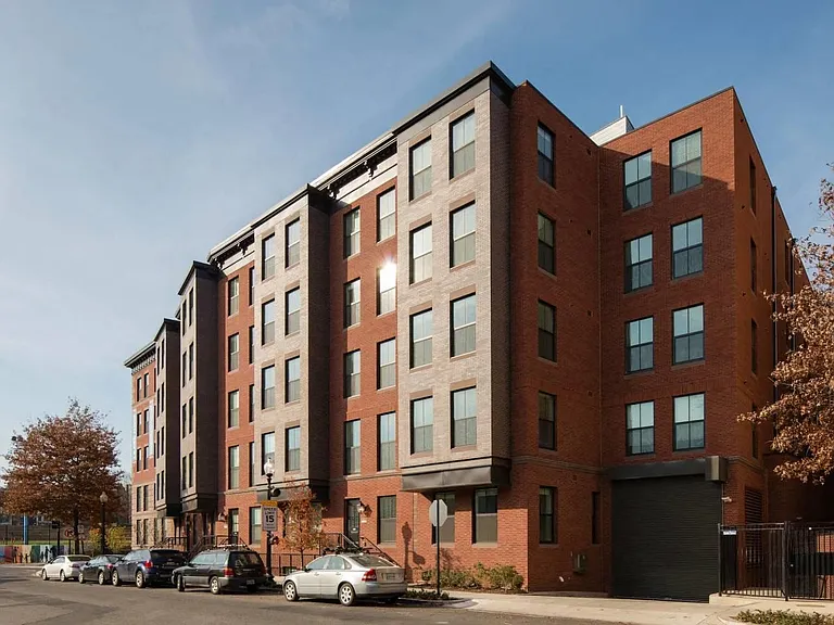 Reed Row — Photo 4
