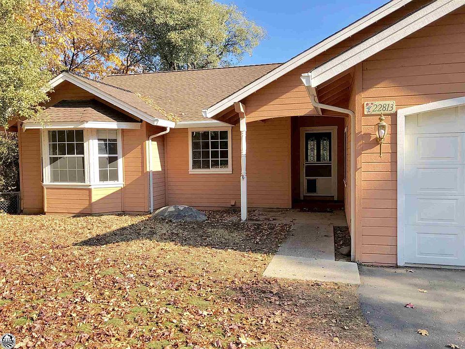 1st image of 22813 Meadow Ln