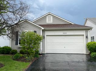 21220 Barth Pond Ln, Crest Hill, IL 60403