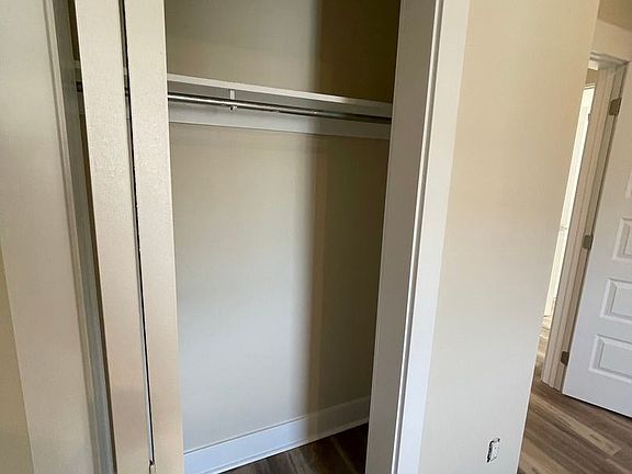 3rd image of 4401 Butler St #11613126