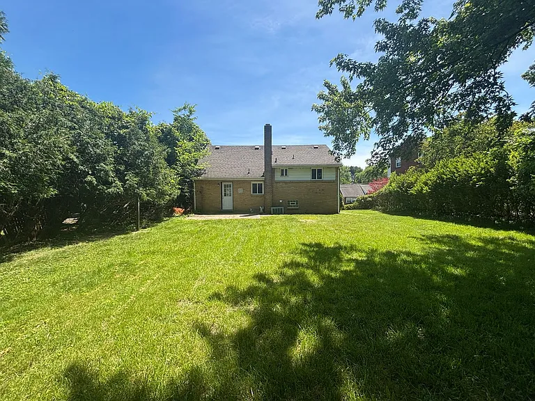 127 Saint Croix Dr — Photo 5