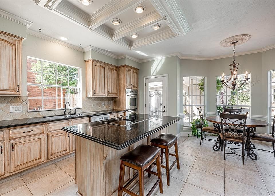 1st image of 7111 Palisades Heights Dr