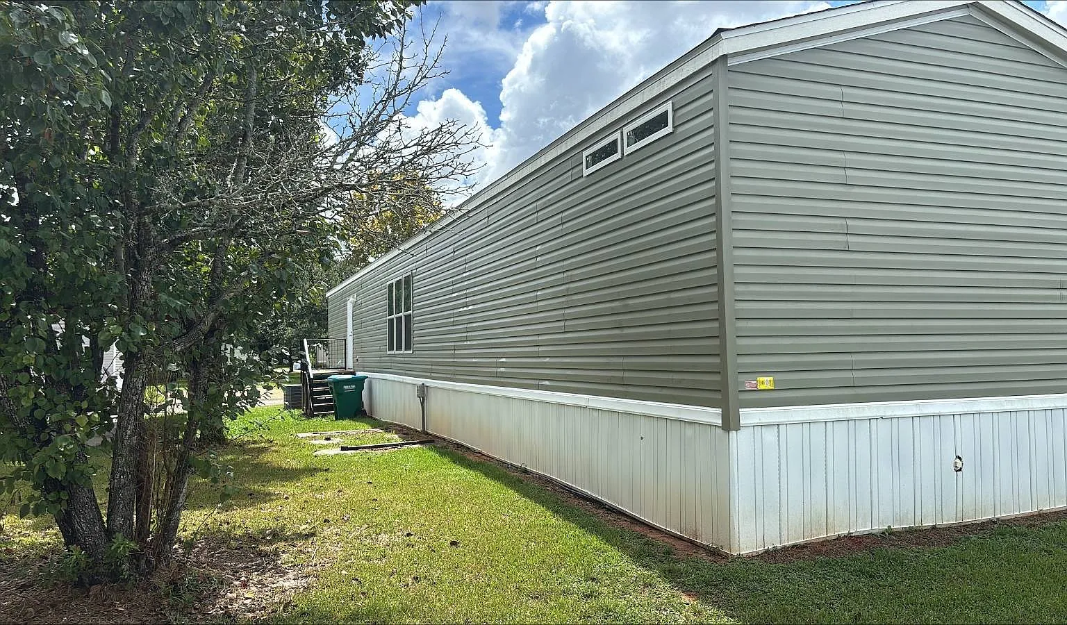 3 bed, 2.0 bath, 1064 sqft, $1,200 — Photo 4