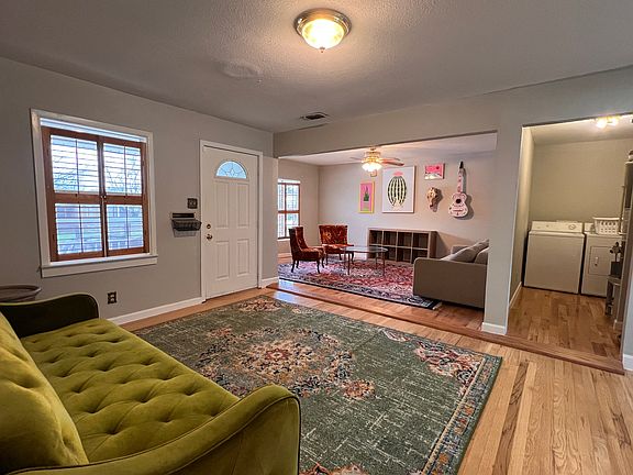 3rd image of 3025 Olive Pl
