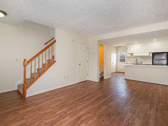 2nd image of 4345 Beechgrove Dr