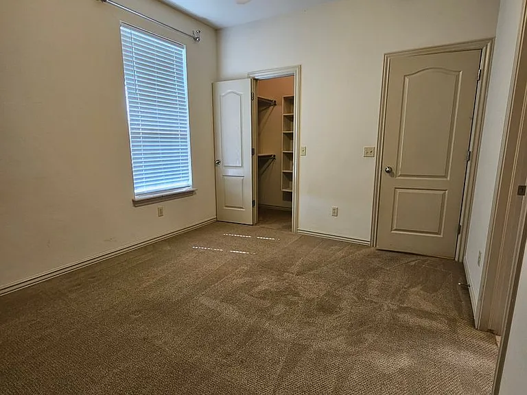 513 Summit View Ct — Photo 22