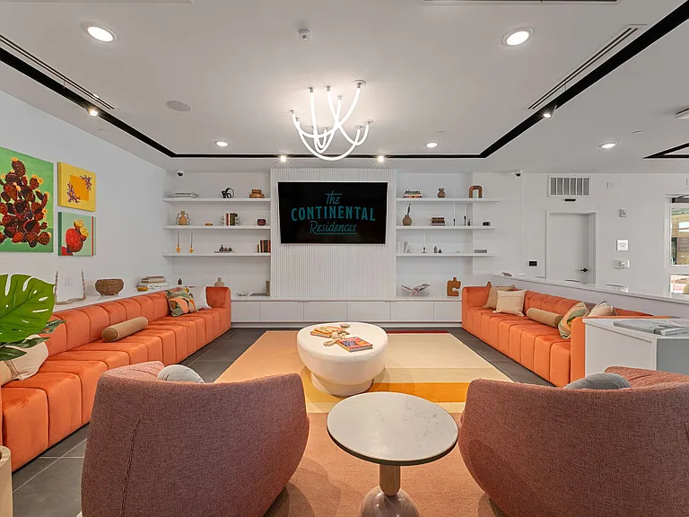 The Continental Residences — Photo 16