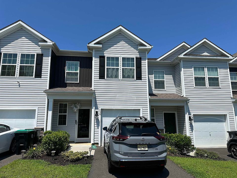 1st image of 138 Sickler Ct