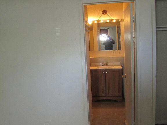 5th image of 1494 Terrace Dr