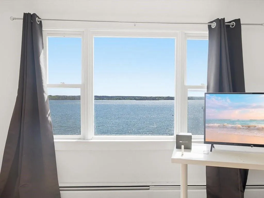 2 bed, 1.0 bath, 960 sqft, $2,500 — Photo 4