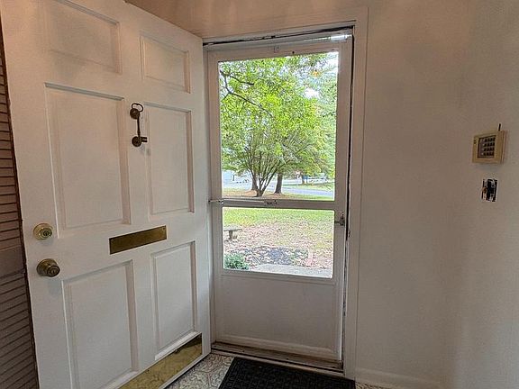 2nd image of 3306 Whitesworth Rd