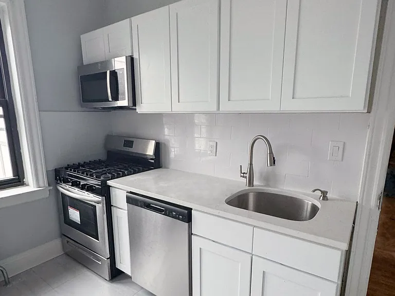 1 Murray Hill Terrace — Photo 6