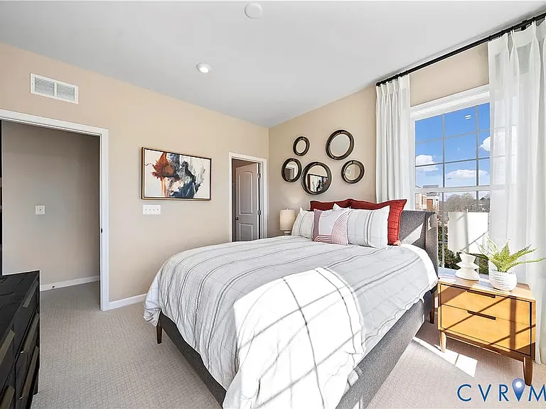 231 Brattice Dr — Photo 36
