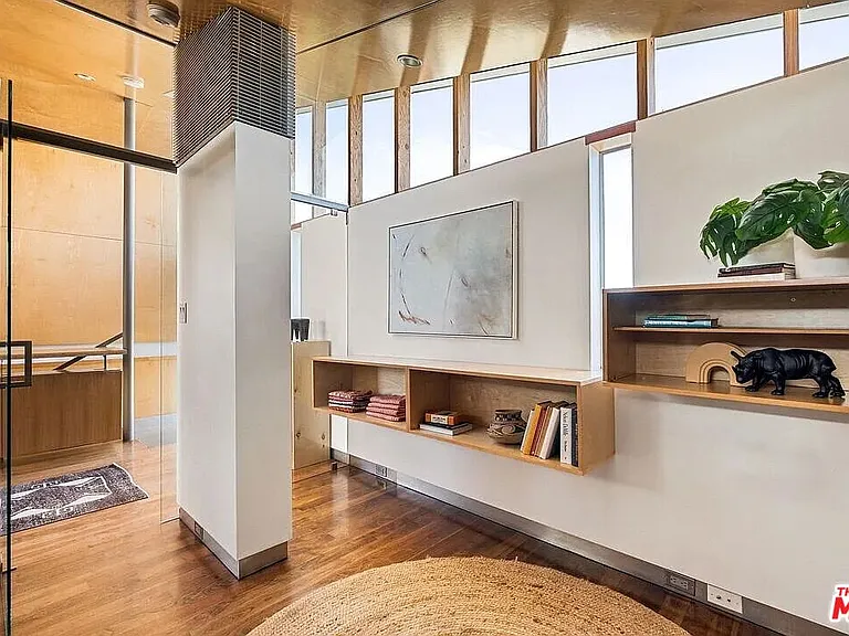 724 Superba Ave — Photo 23