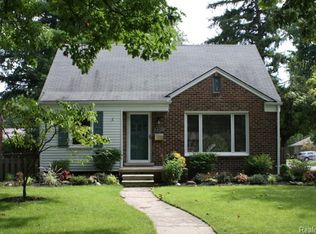2402 N Vermont Ave, Royal Oak, MI 48073