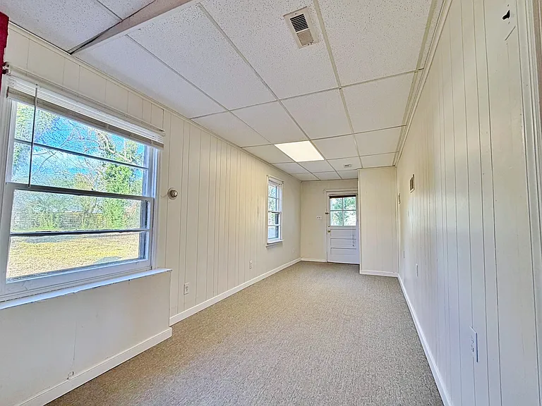 4838 Stanley Dr — Photo 19