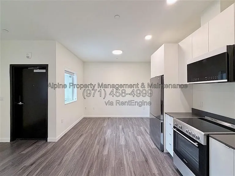 1545 NE 41st Ave #105 — Photo 7