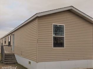 235 C St, Dickinson, ND 58601