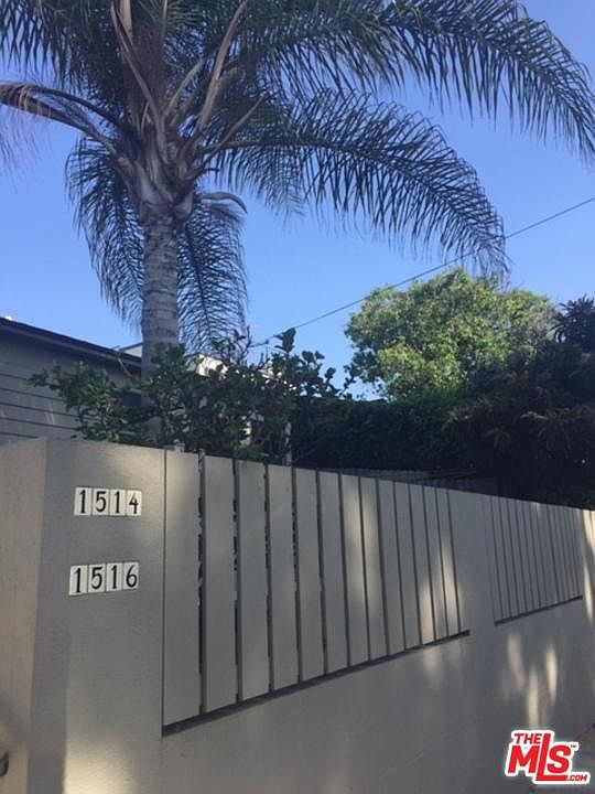 1st image of 1516 Oakwood Ave