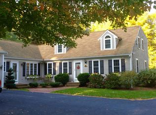 726 Putnam Ave, Cotuit, MA 02635