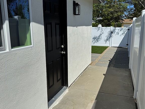 4th image of 6907 Laramie Ave