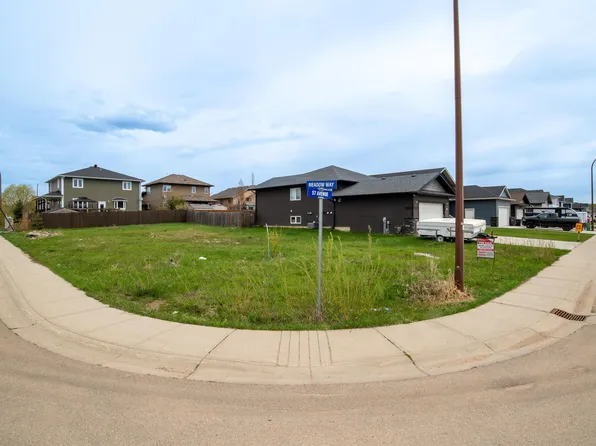 4930 57th Ave, Cold Lake, AB T9M 0E7