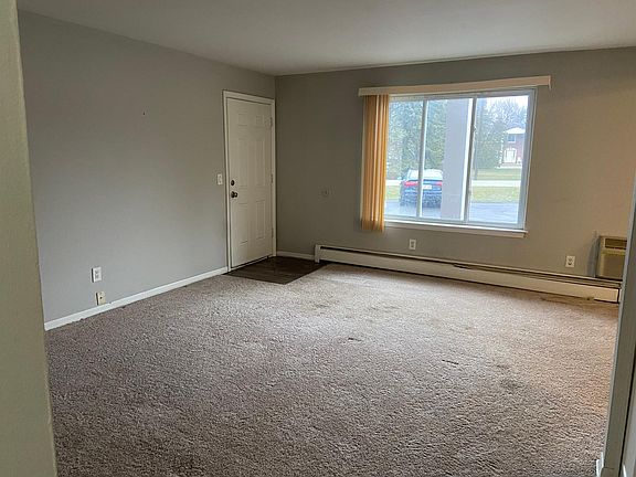3rd image of 5870 Ponderosa Dr APT 3