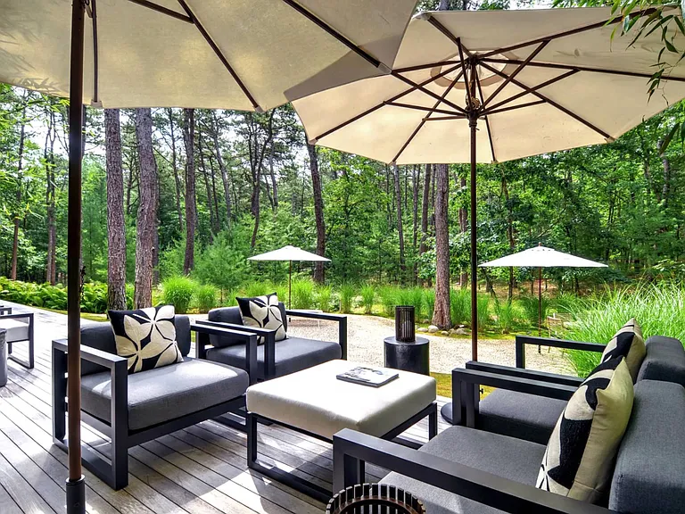 3 Rolling Wood Ln — Photo 15