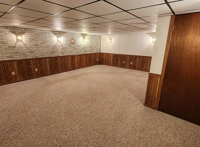 3 bedroom Ranch — Photo 18