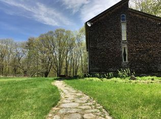 93 Glasheen Rd, Petersham, MA 01366