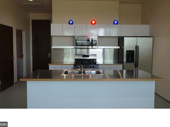 3rd image of 5601 Smetana Dr Unit 914