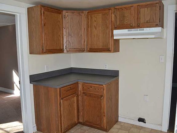 4th image of 513 Lucerne Ave