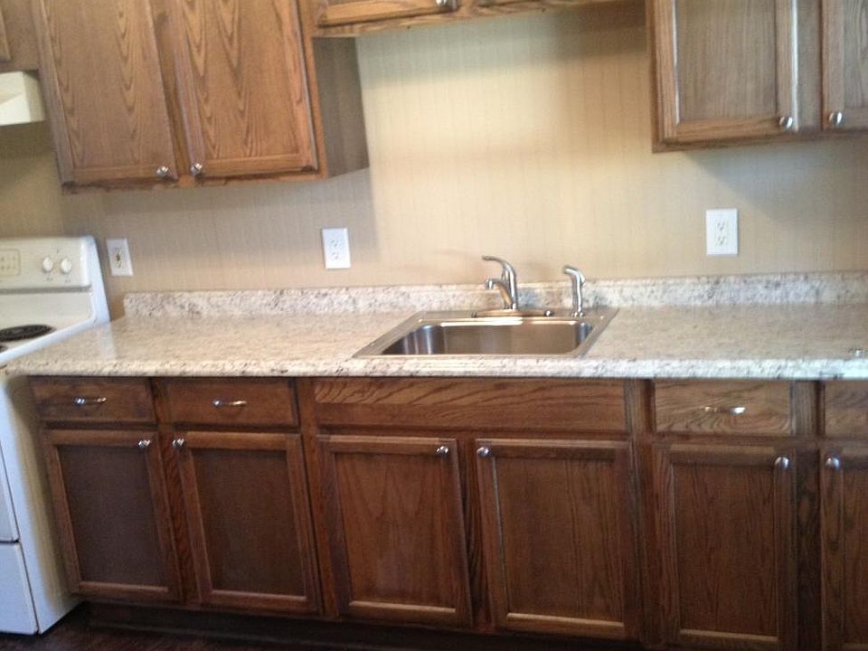2nd image of 529 E Rowland Ave