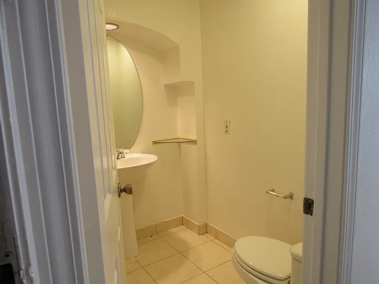 Lower floor half bath