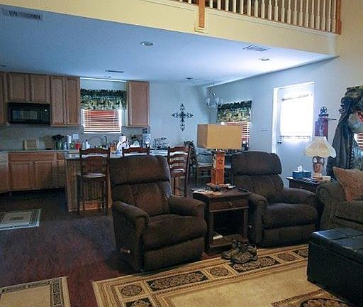 4th image of 1110 County Road 247