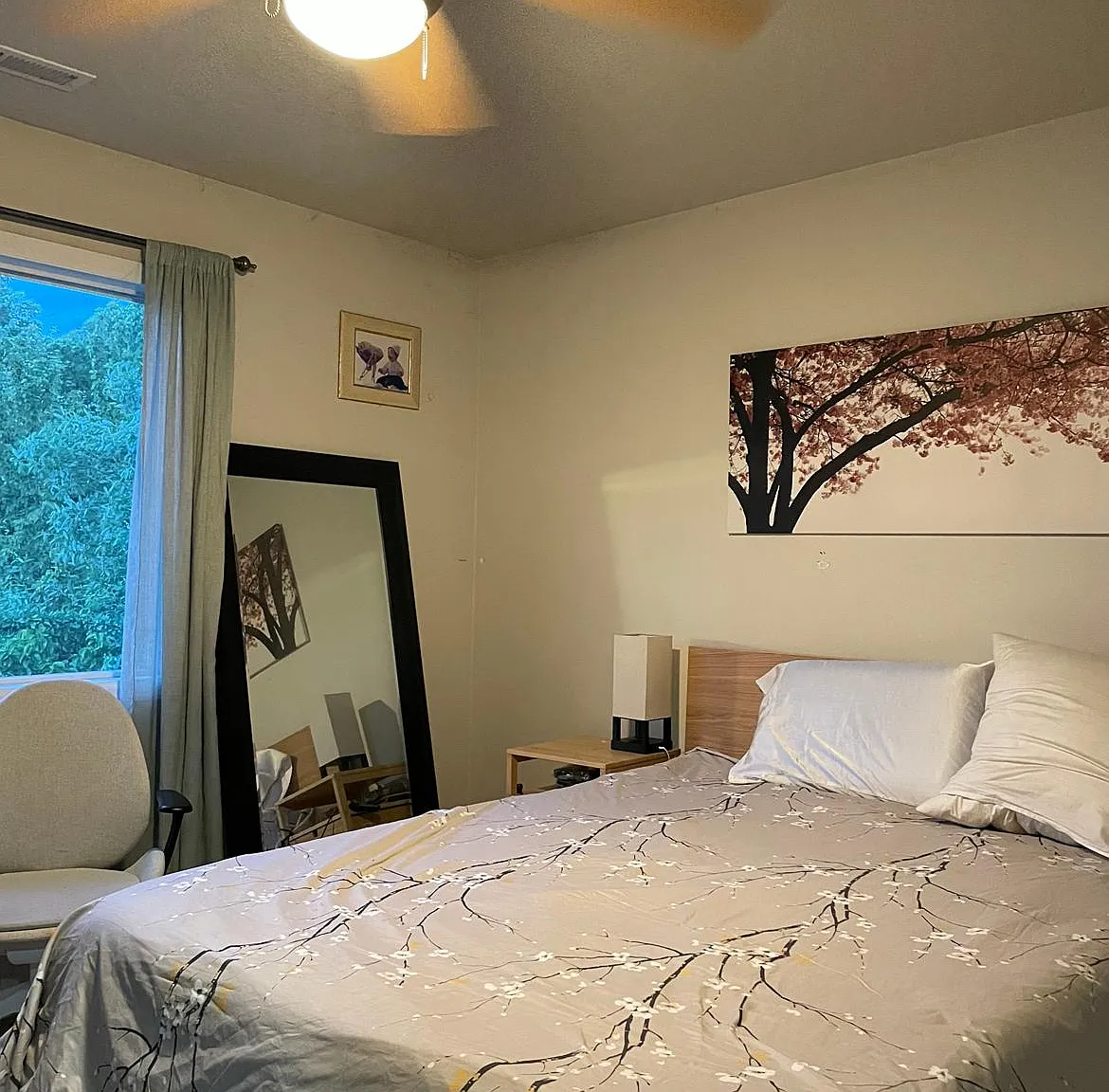 1241 SE Rivergreen Ave — Photo 3