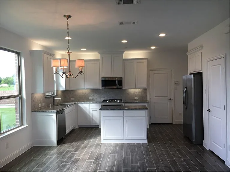 7244 Huckleberry Dr — Photo 4