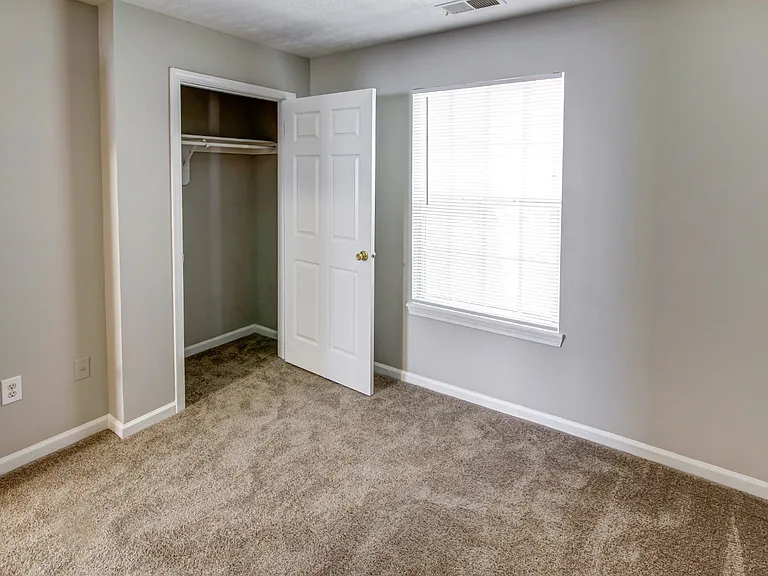 Trotters Pointe Apartments — Photo 31