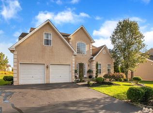 546 Clearview Dr, Souderton, PA 18964