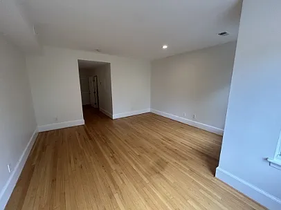 2 bed, 950 sqft, $2,695 — Photo 4
