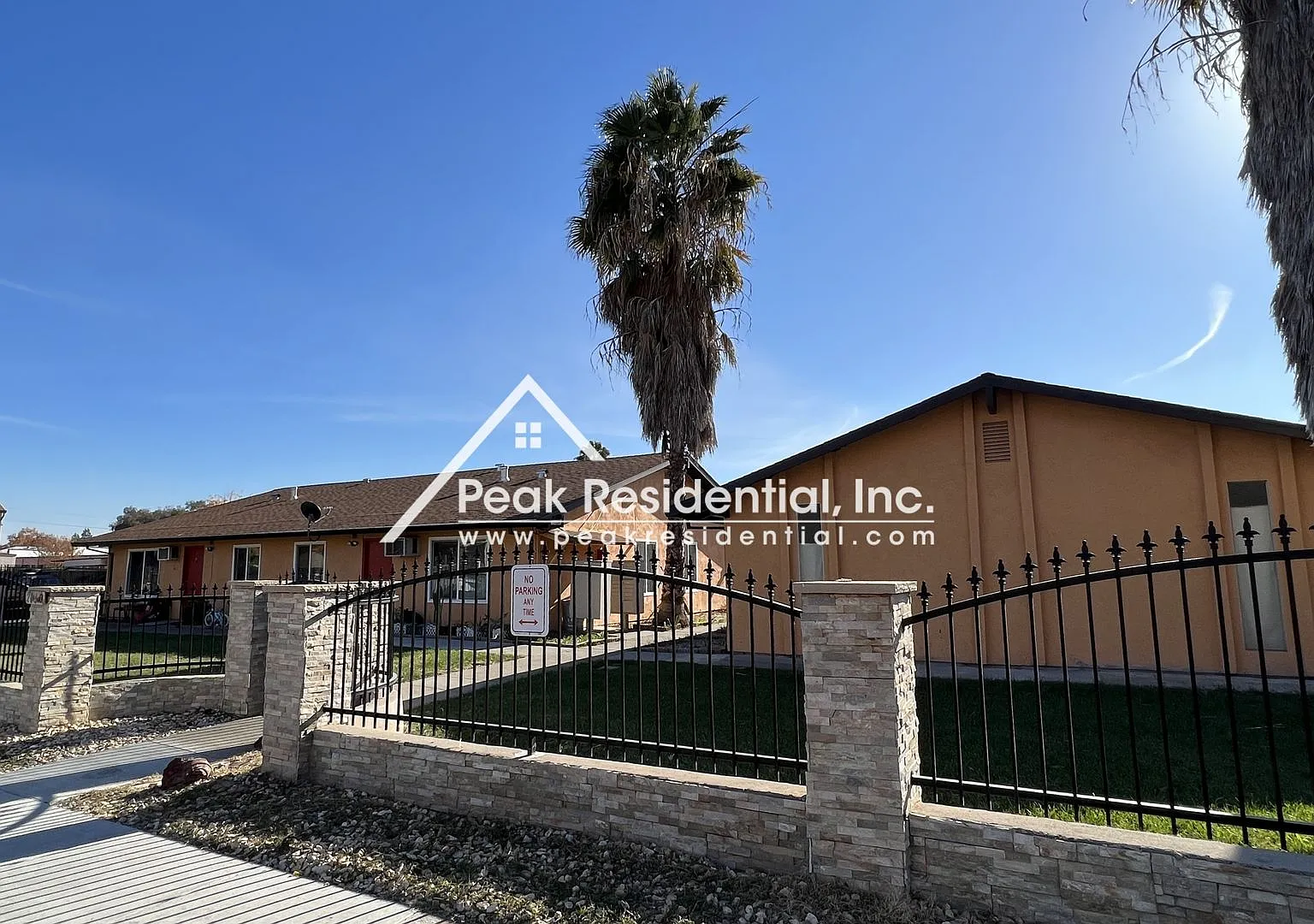 Wyda Way Apartments — Photo 2