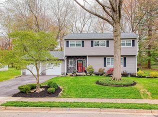 1025 Hillside Dr, North Brunswick, NJ