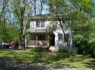 7 Wildwood Rd, Oak Ridge, NJ 07438