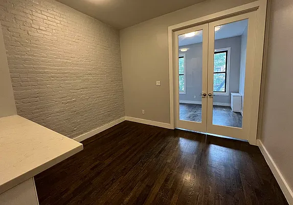 Rented by Tourma Realty LLC | media 2
