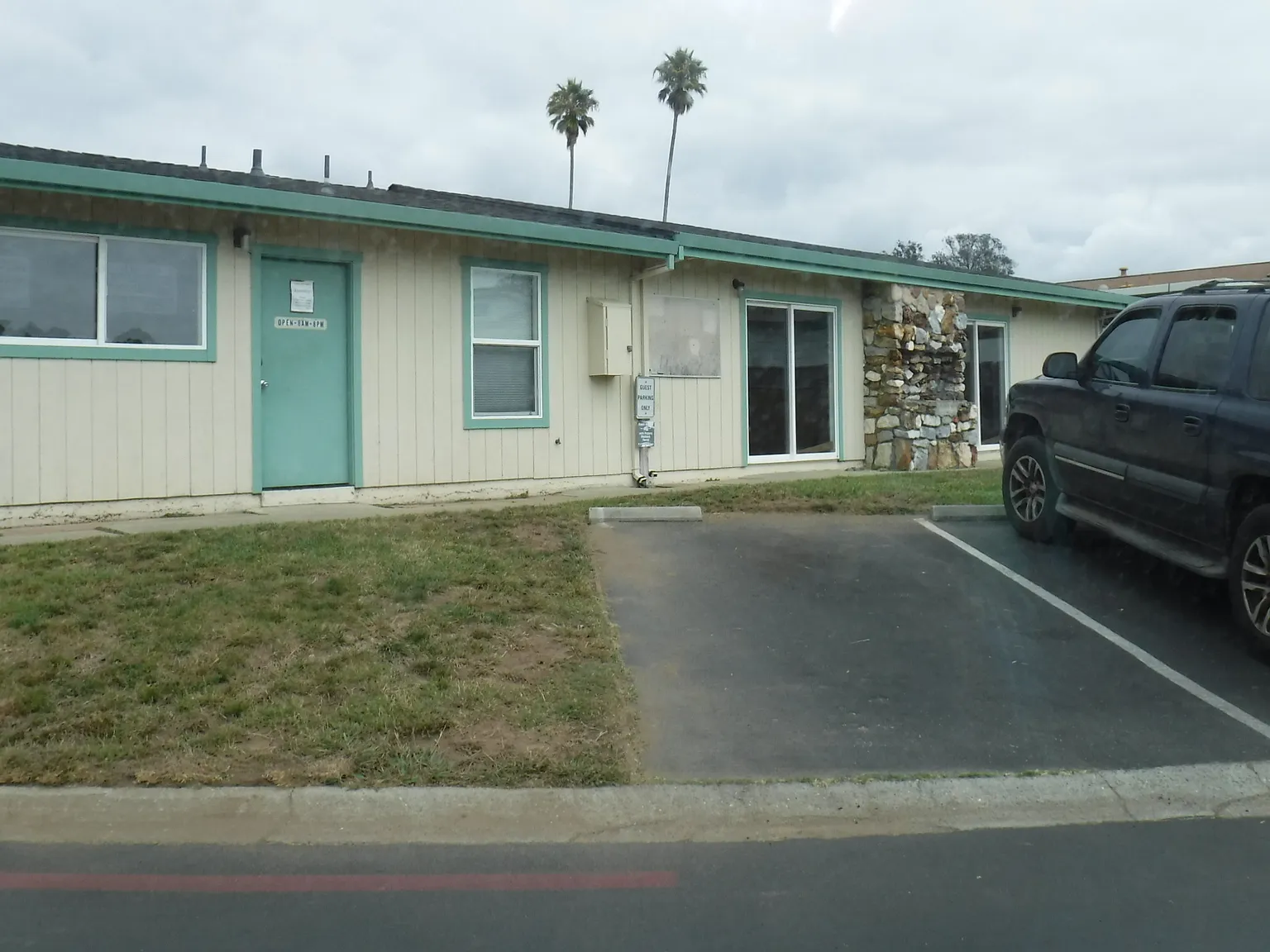 2 bed, $2,850 — Photo 1