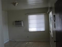 2nd image of 1287 N Sierra Way